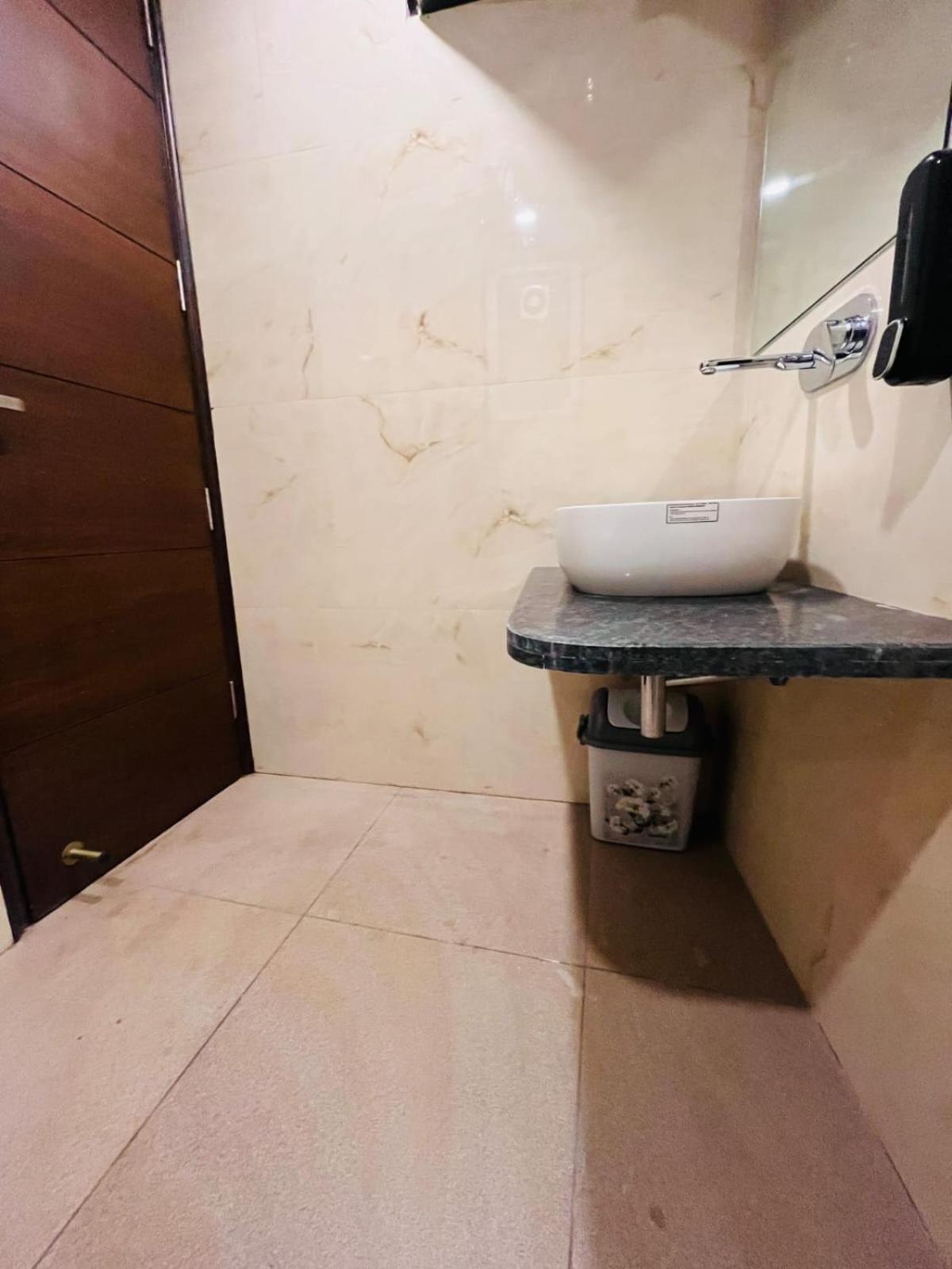Frankstay By Hotel Mayfair Newly Built - New Delhi Ngoại thất bức ảnh